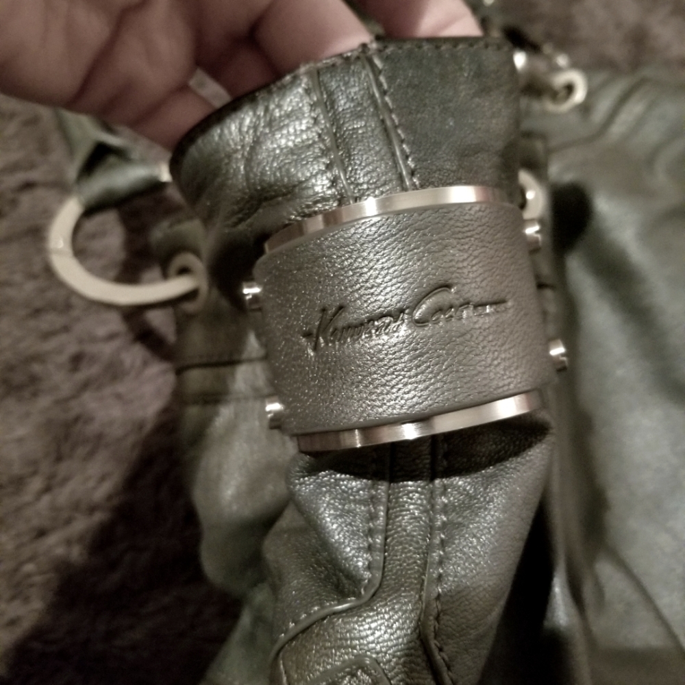 Kenneth Cole gray leather purse